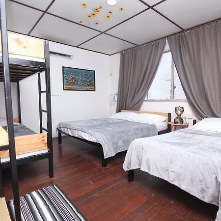 Spot On 90141 Threehouse Bed & Breakfast Kuching Zewnętrze zdjęcie